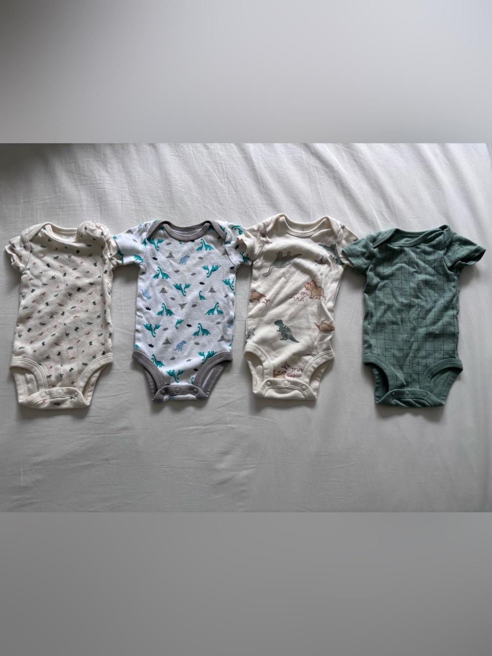 NWOT Dinosaur Cotton Short-Sleeve Bodysuit Set in White, Teal, Cream, Green